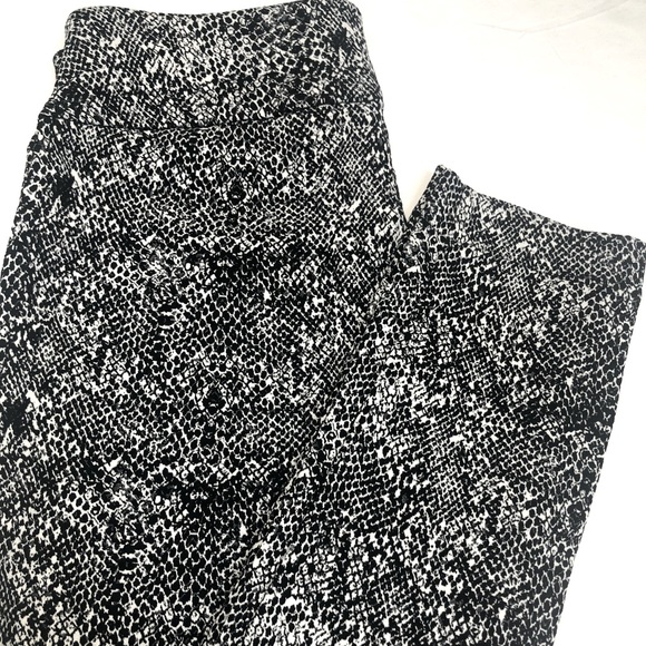 Women’s Casual Skinny Leggings Work Pants - Picture 3 of 9